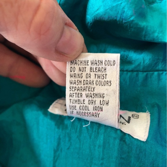 80s Colourful Geometric Windbreaker Jacket - Picture 11 of 13